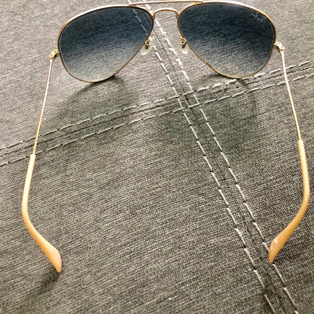 Rayban Aviators - Picture 2 of 4